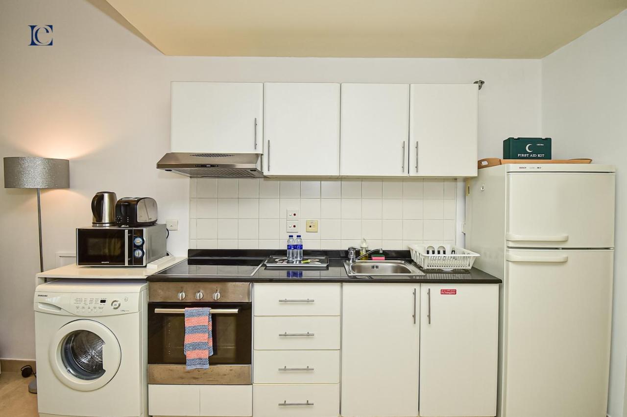 Luxury Escapes - Budget Studio With Balcony, Yacht Bay Marina Dubaï Extérieur photo